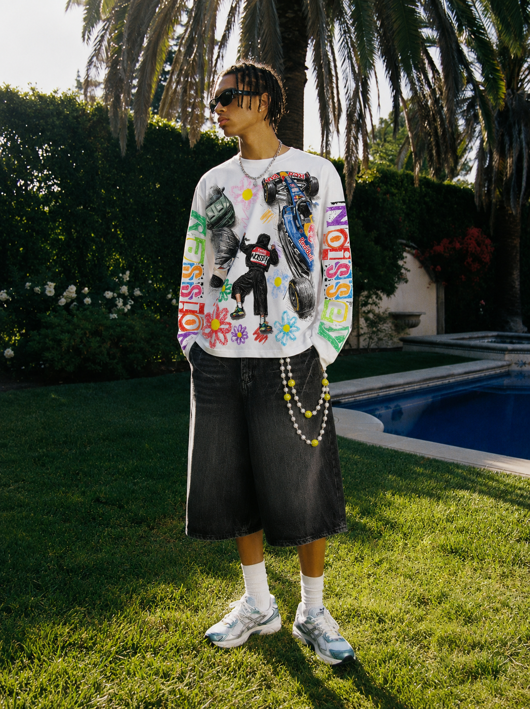 NOISSEY Falling Stars Motorsport Graffiti Art Long Sleeve Tee - White
