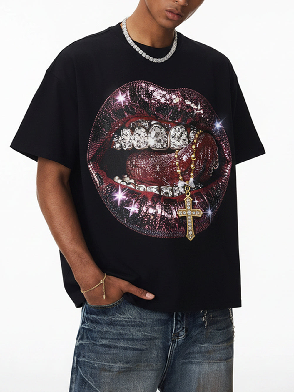 NOISSEY Rhinestone Lips Cross Boxy Heavyweight Art Tee - Onyx Black