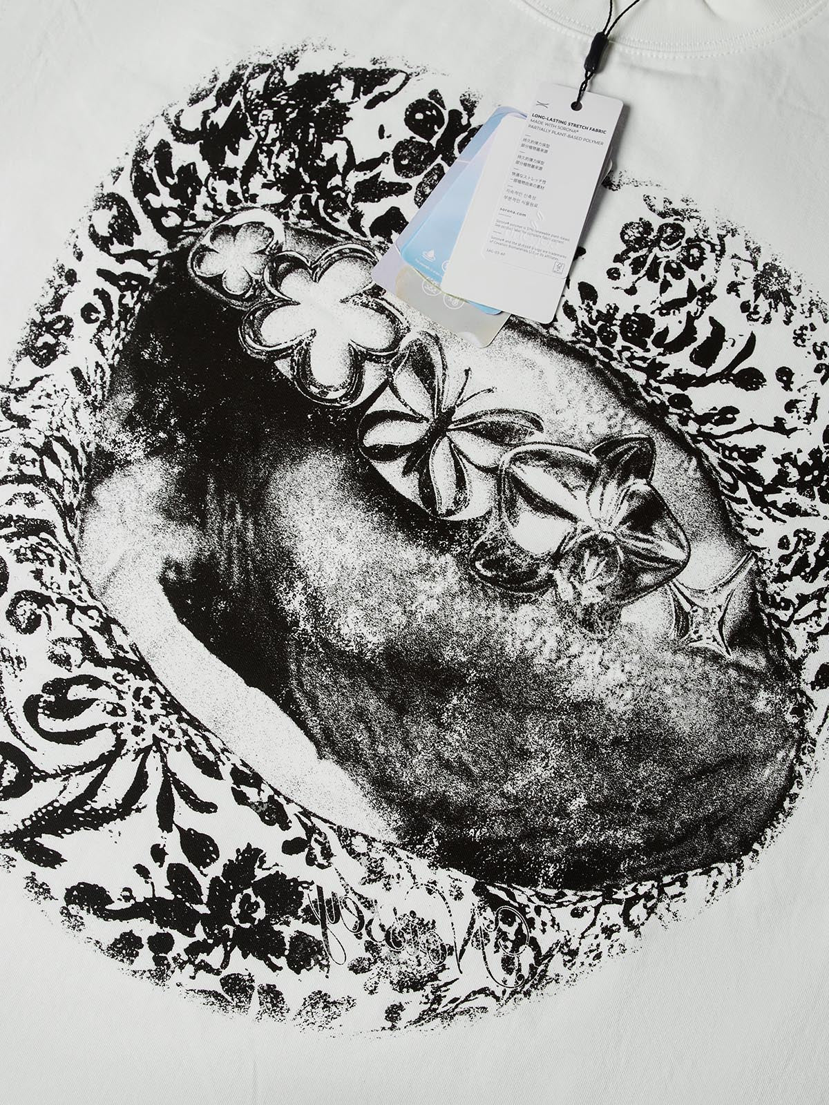NOISSEY Floral Sketch Lips Metallic Grillz Short Sleeve T-Shirt - White