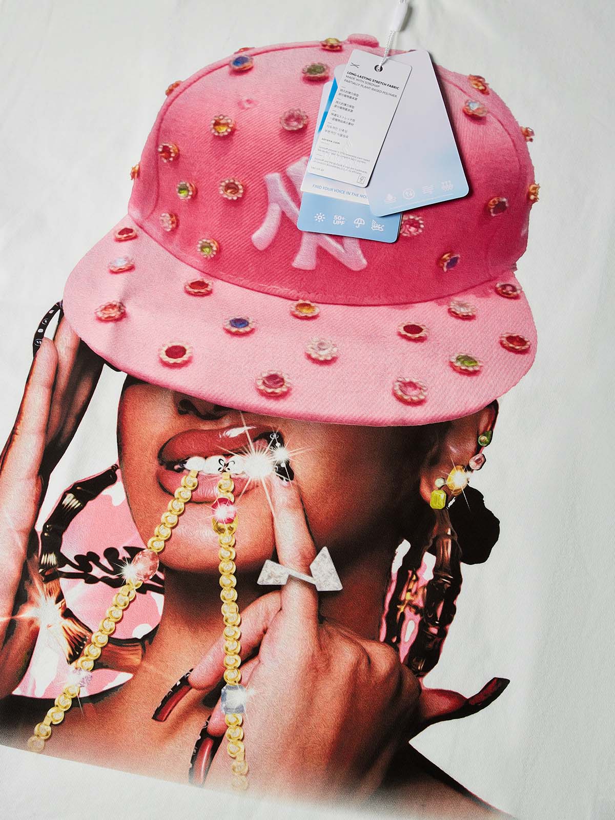 NOISSEY "Pink Diamond-Hat Girl" Character Tee - Clean White 255G Heavyweight Boxy Oversized Fit