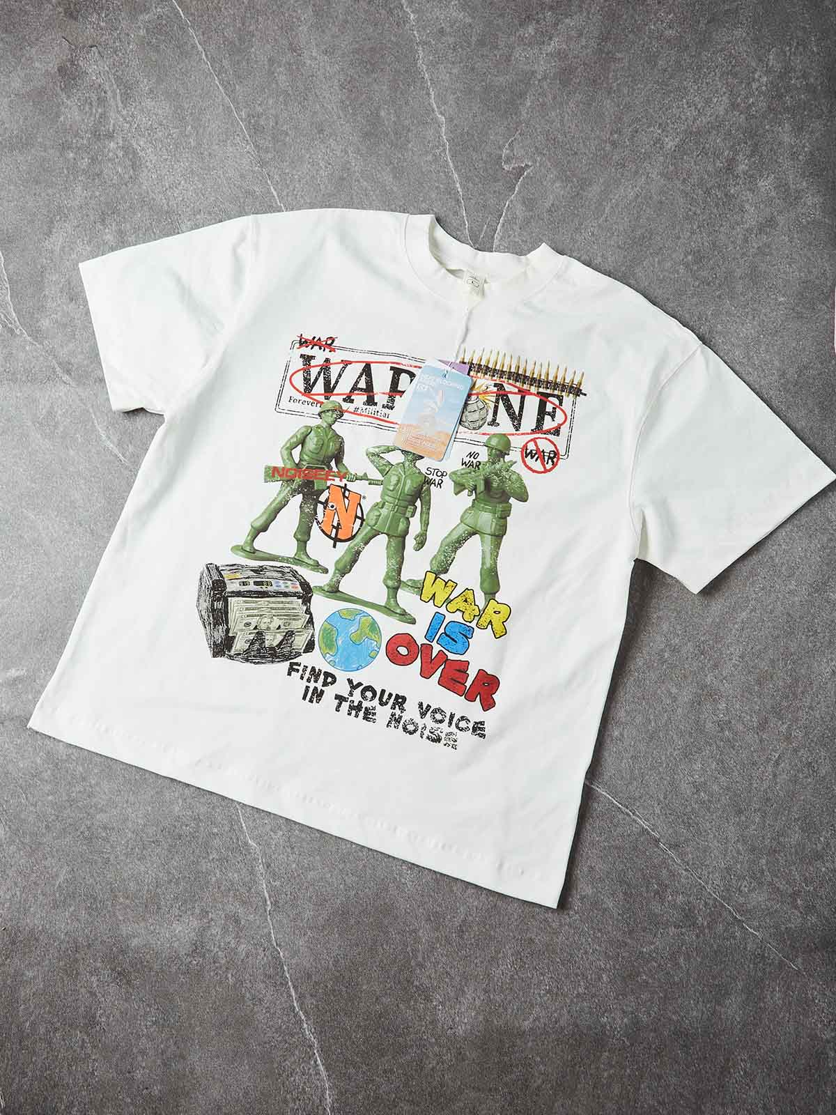 NOISSEY "WAR IS OVER" Graphic Graffiti Collage Art Oversized T-Shirt