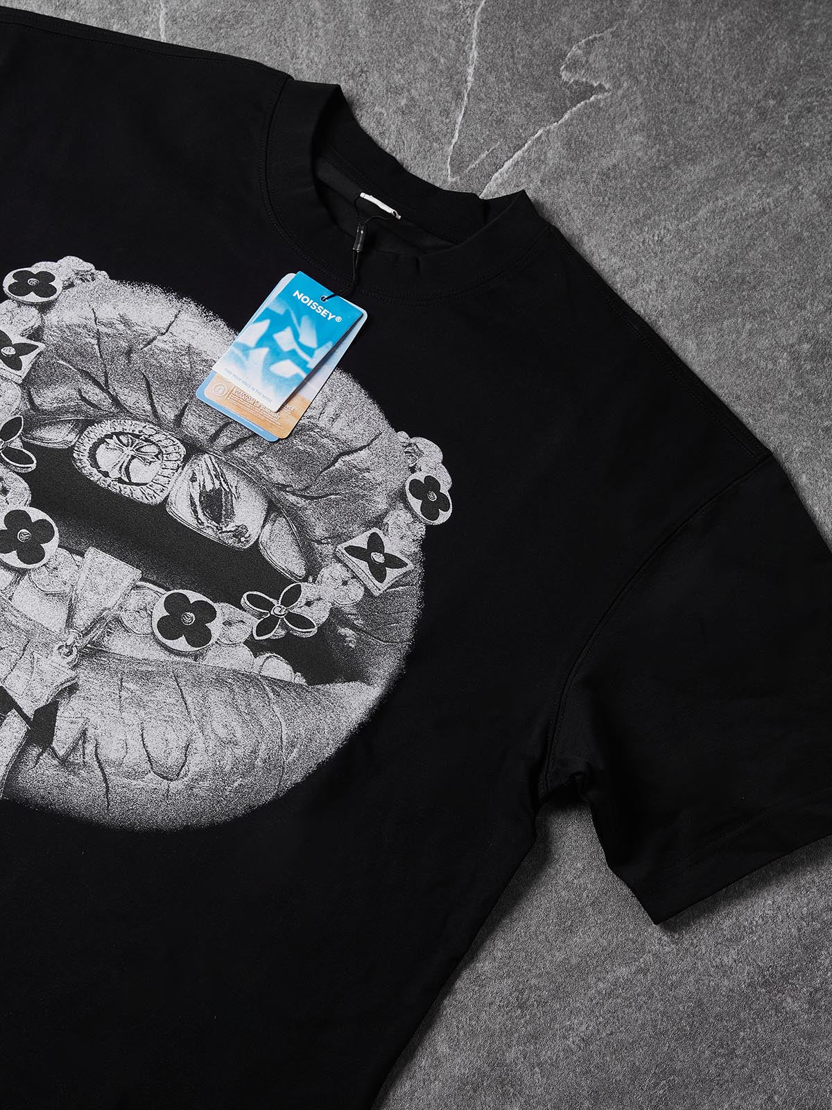 NOISSEY Retro Cross & Grillz Lip Graphic Heavyweight T-Shirt - White 255G Boxy Fit