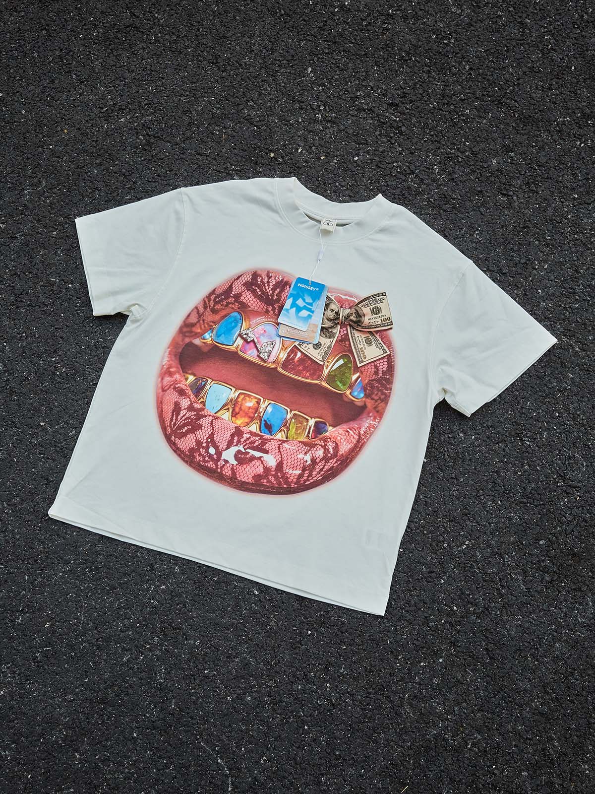 Lace Banknote Inspired Colorful Lip Diamond Art Print Streetwear Graphic T-Shirt