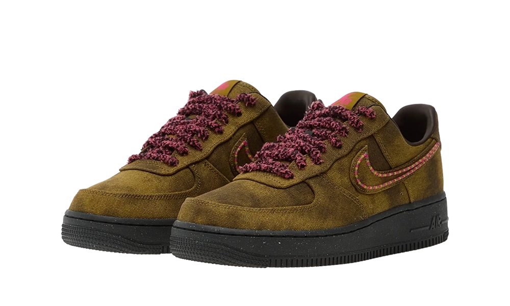 Nike Air Force 1 Low '07 QS Boucle Desert Moss Fierce Pink