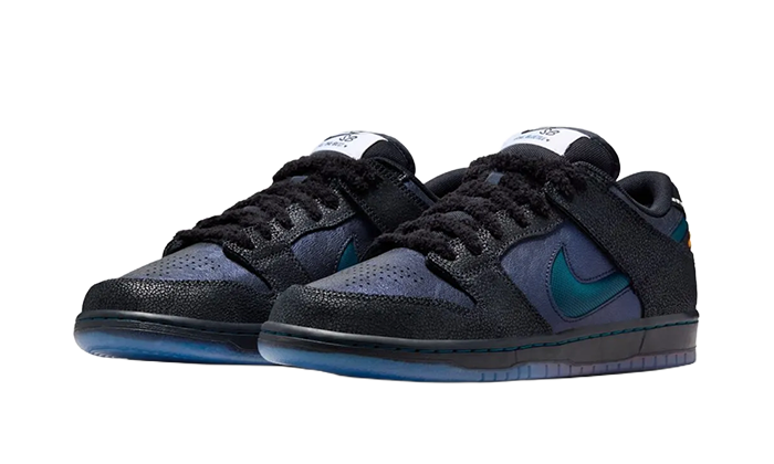 Nike SB Dunk Low Pro Bluetile Skateboards