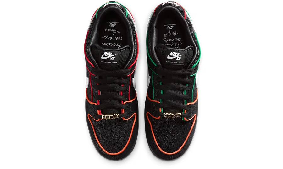 Nike SB Dunk Low Bronx Girls Skate