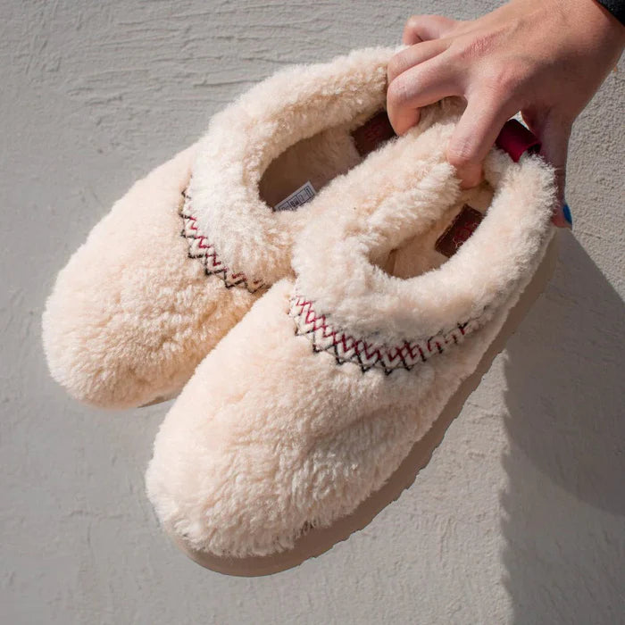UGG Tazz Braid Natural