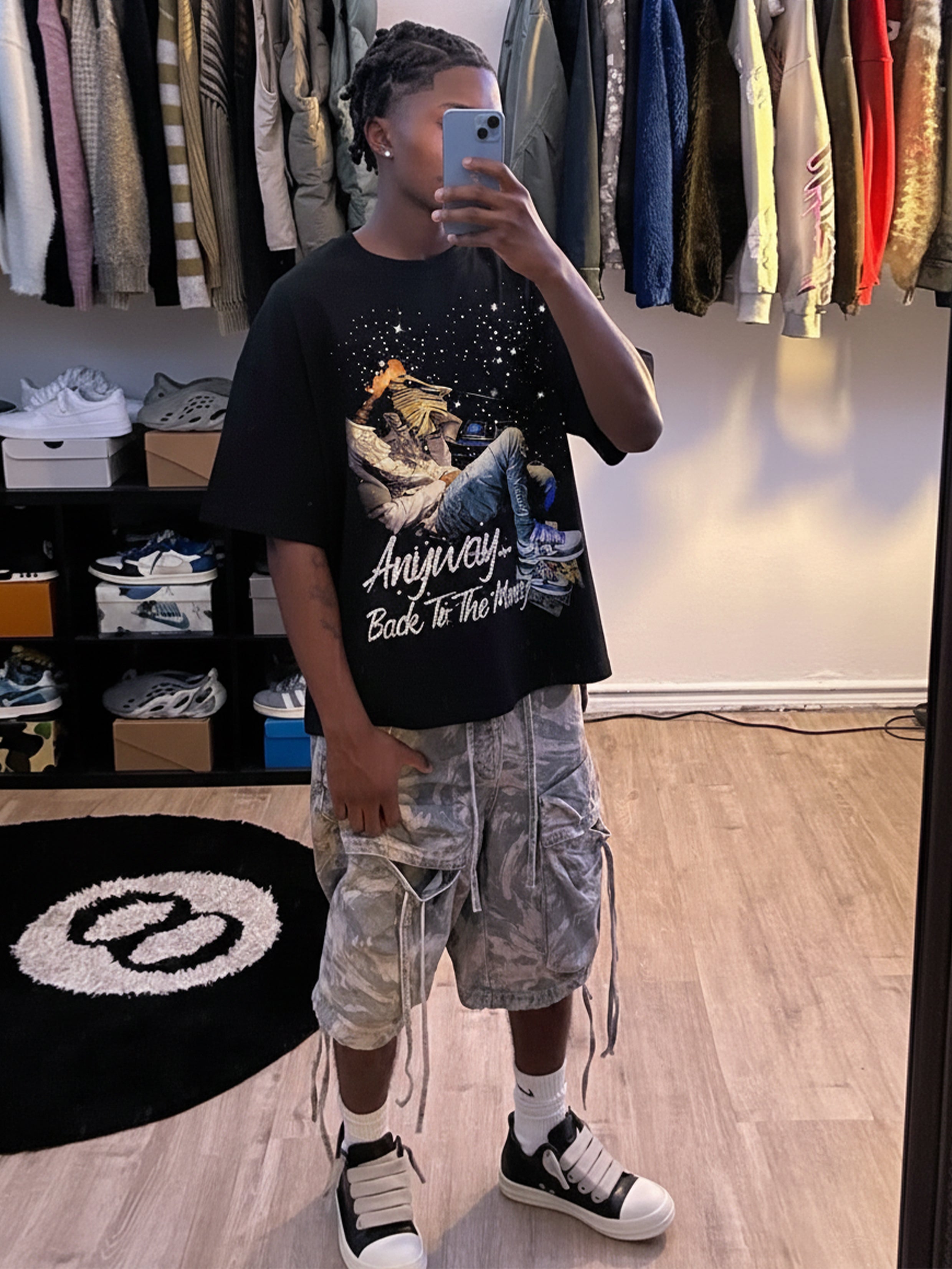 NOISSEY "Starry Reverie" Starlight Graphic Little Oversize Tee - Pitch Black