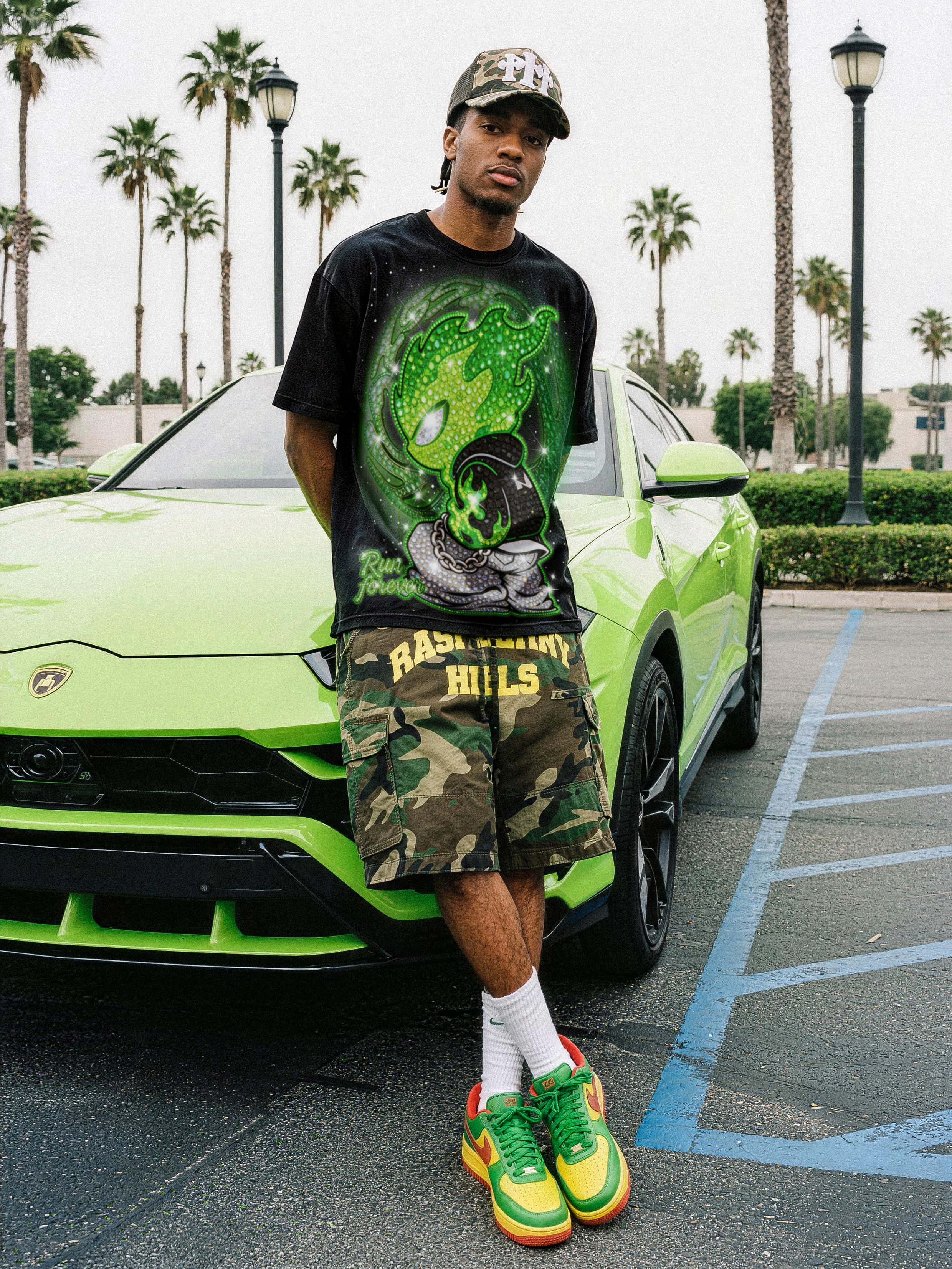 NOISSEY "Run Forever" Green Flame Crystal Figure Boxy Heavyweight Tee - Onyx Black