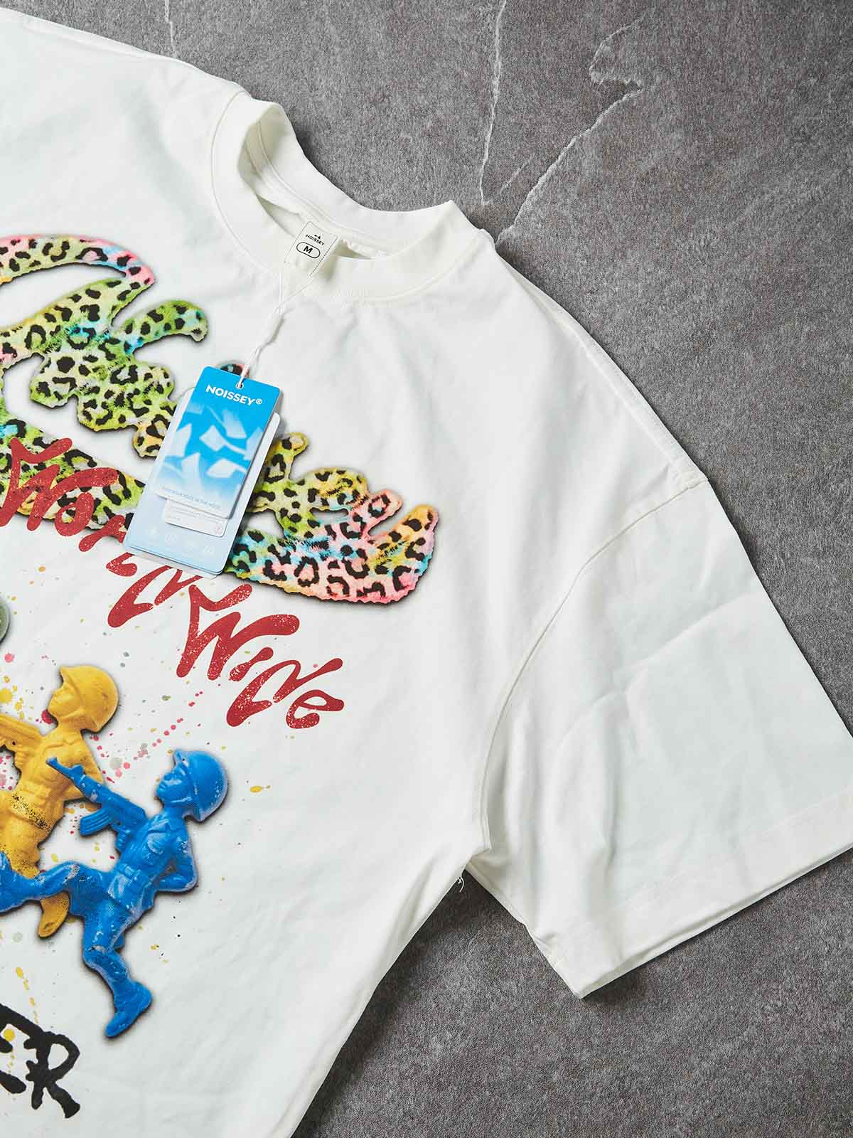 NOISSEY "WAR IS OVER" LEOPARD SOLDIERS ART OVERSIZED T-SHIRT