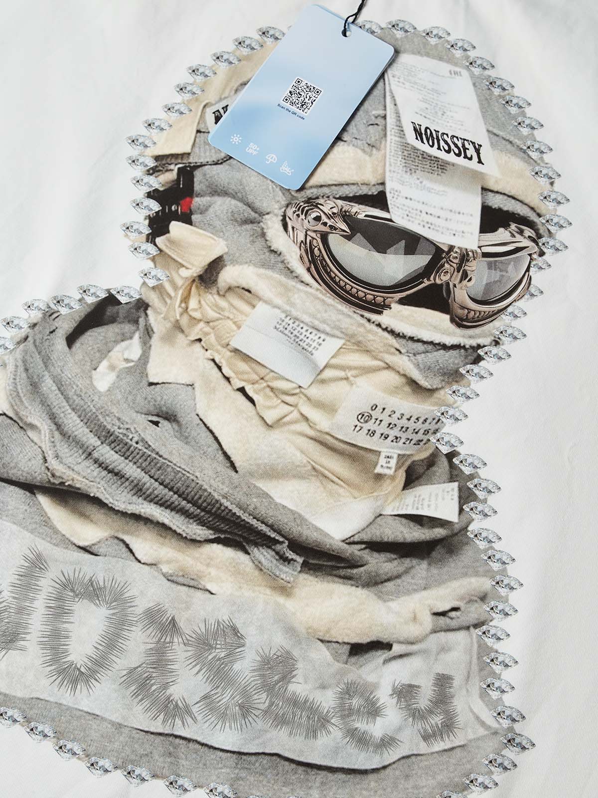 NOISSEY "Deconstructed Mask" Boxy Heavyweight Cooling Tee - White