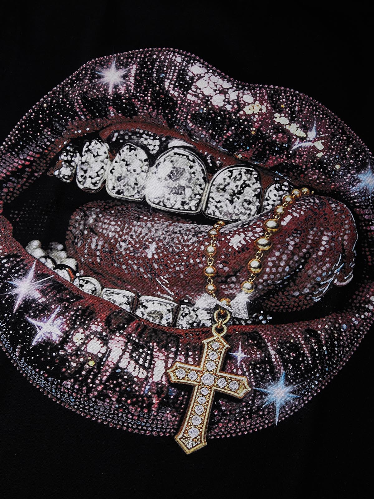 NOISSEY Rhinestone Lips Cross Graphic Art Little Oversized Tank Top - Onyx Black