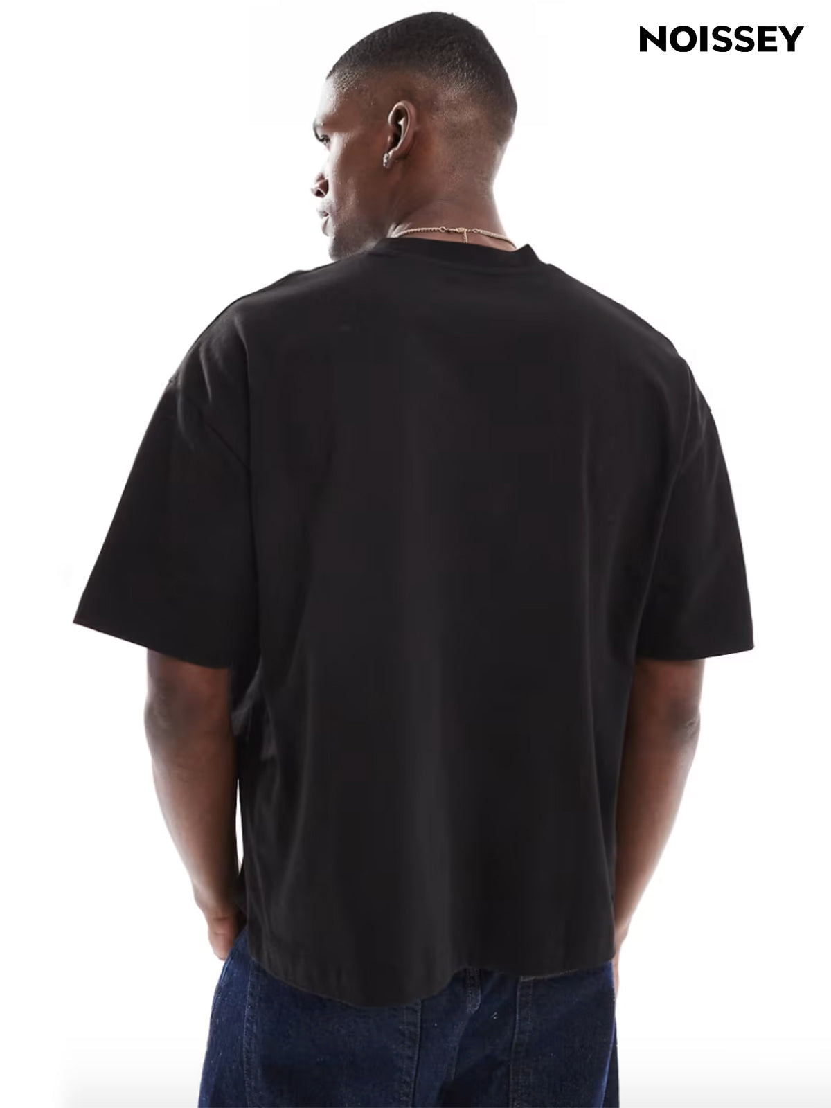 Boxy oversized T-shirt holding money and wine street print
