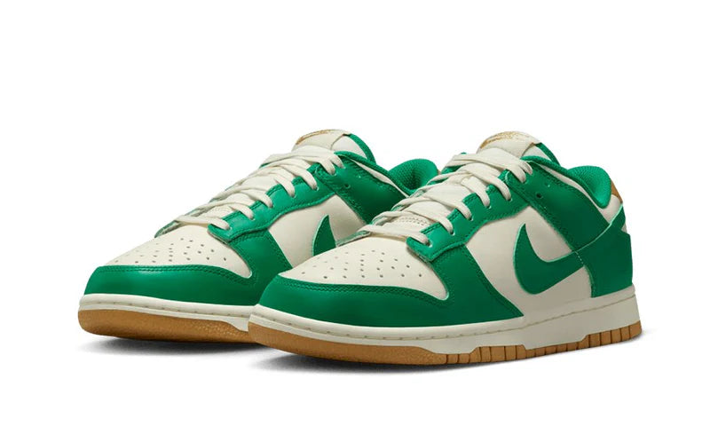 Dunk Low Malachite University Gold