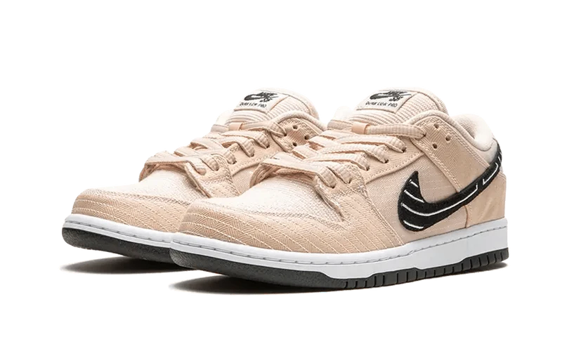 SB Dunk Low Albino &amp; Black