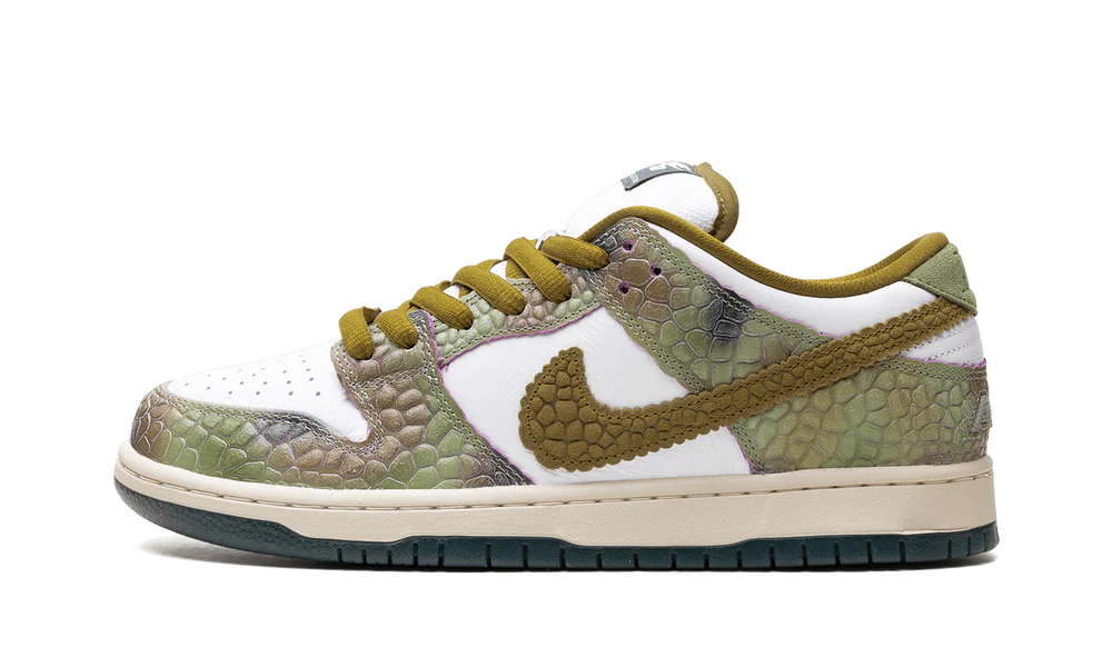 SB Dunk Low Alexis Sablone Chameleon