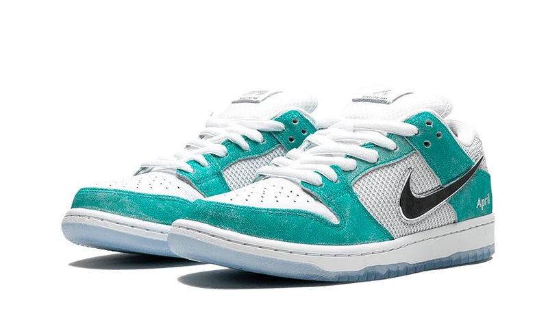 SB Dunk Low April Skateboards